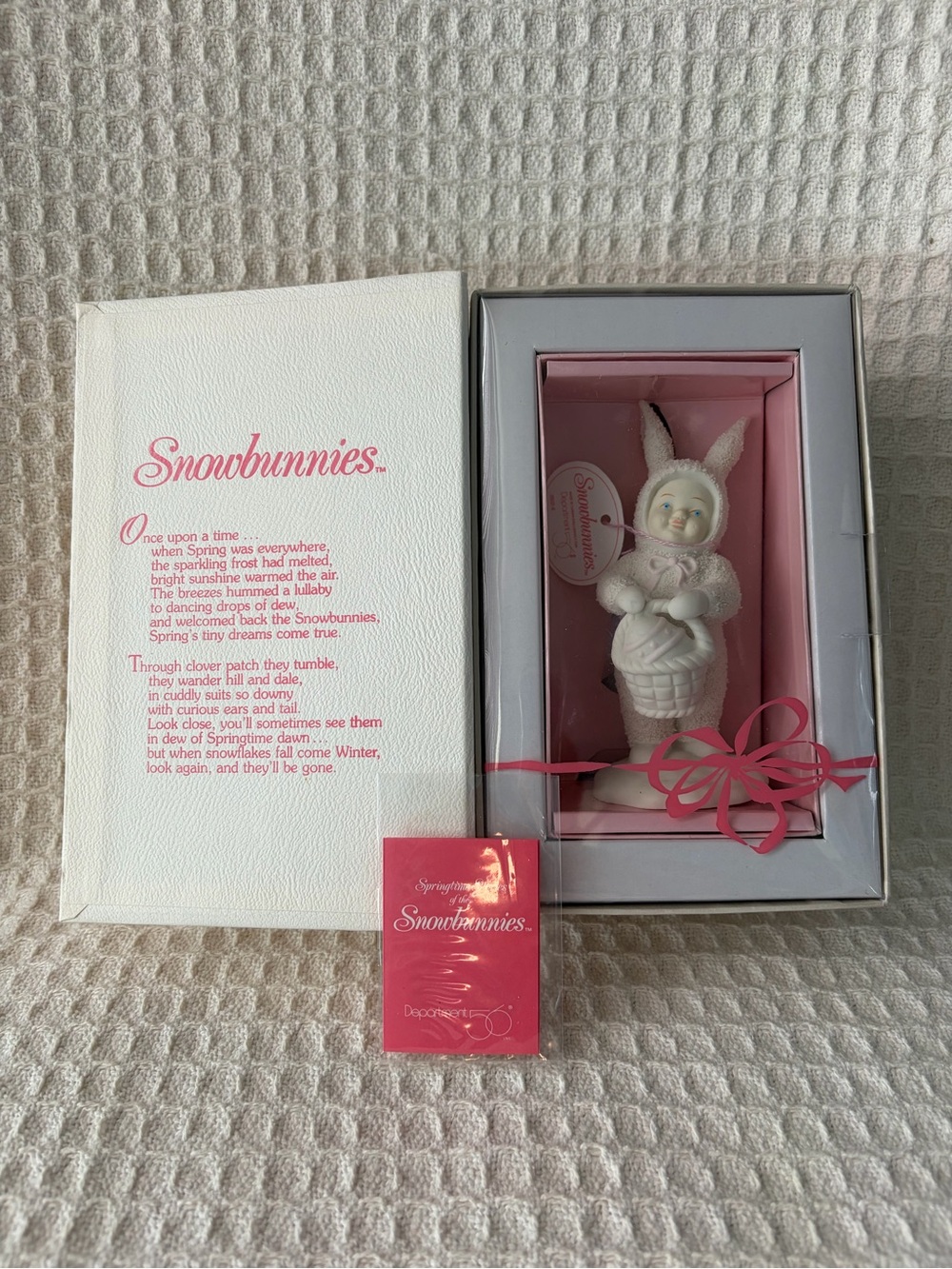 Department 56 1994 A Tisket,A Tasket Snowbunnies Pink & White Bunny Figurine NOS